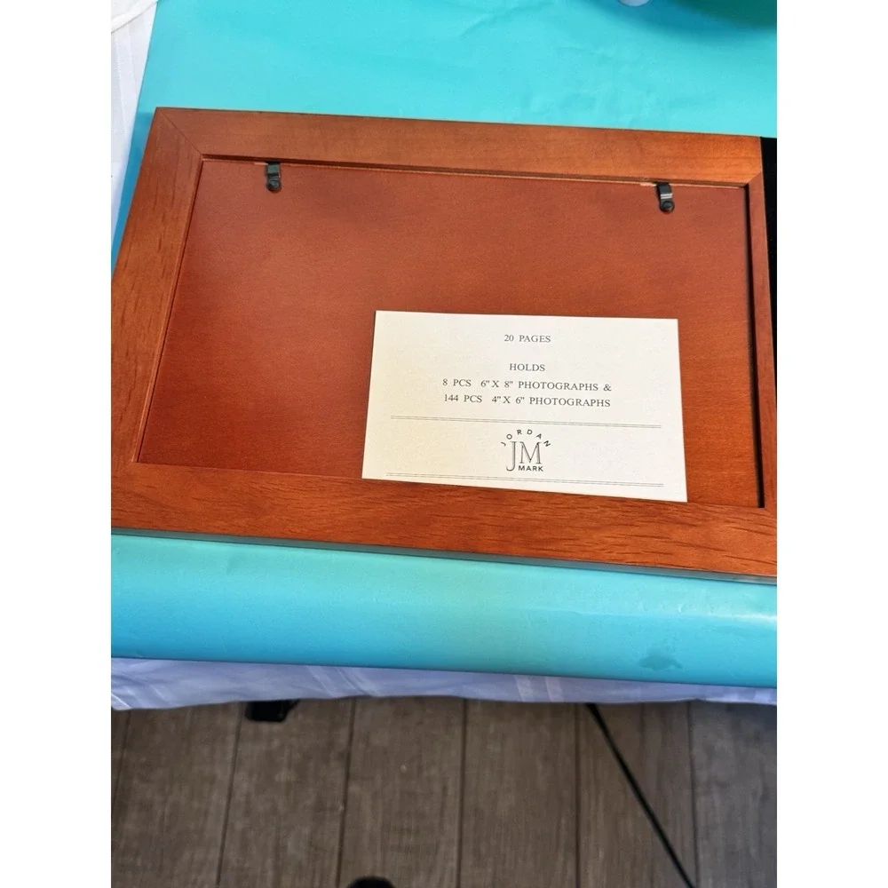 CHERRY WOOD PHOTO ALBUM BOOK-HOLDS 200 PHOTOS IN 4